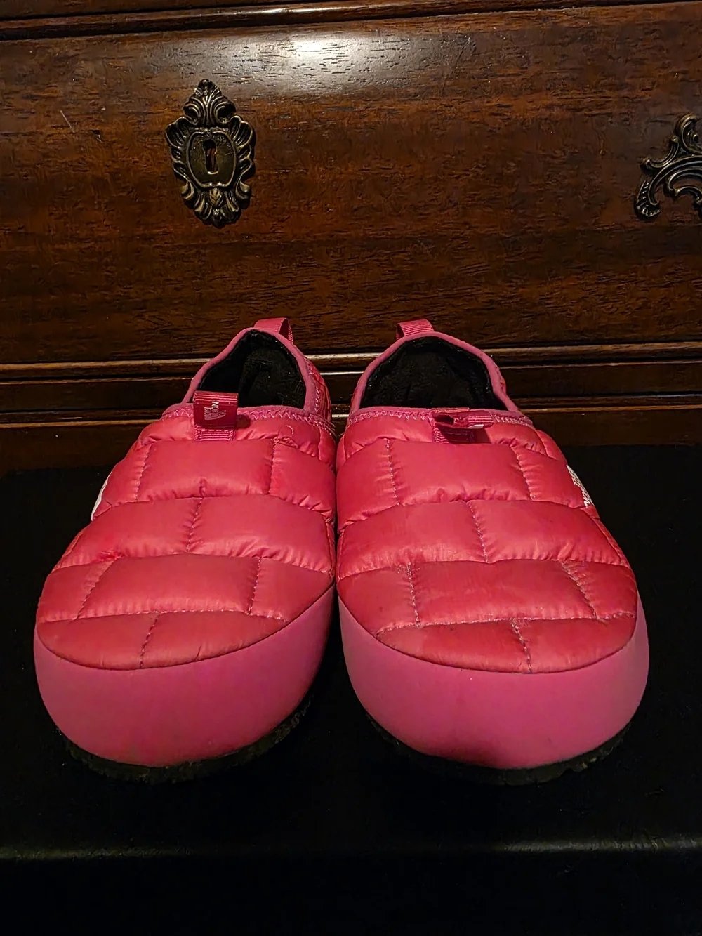 The North Face Kids Pink Quilted Slip-On Puff Slippers